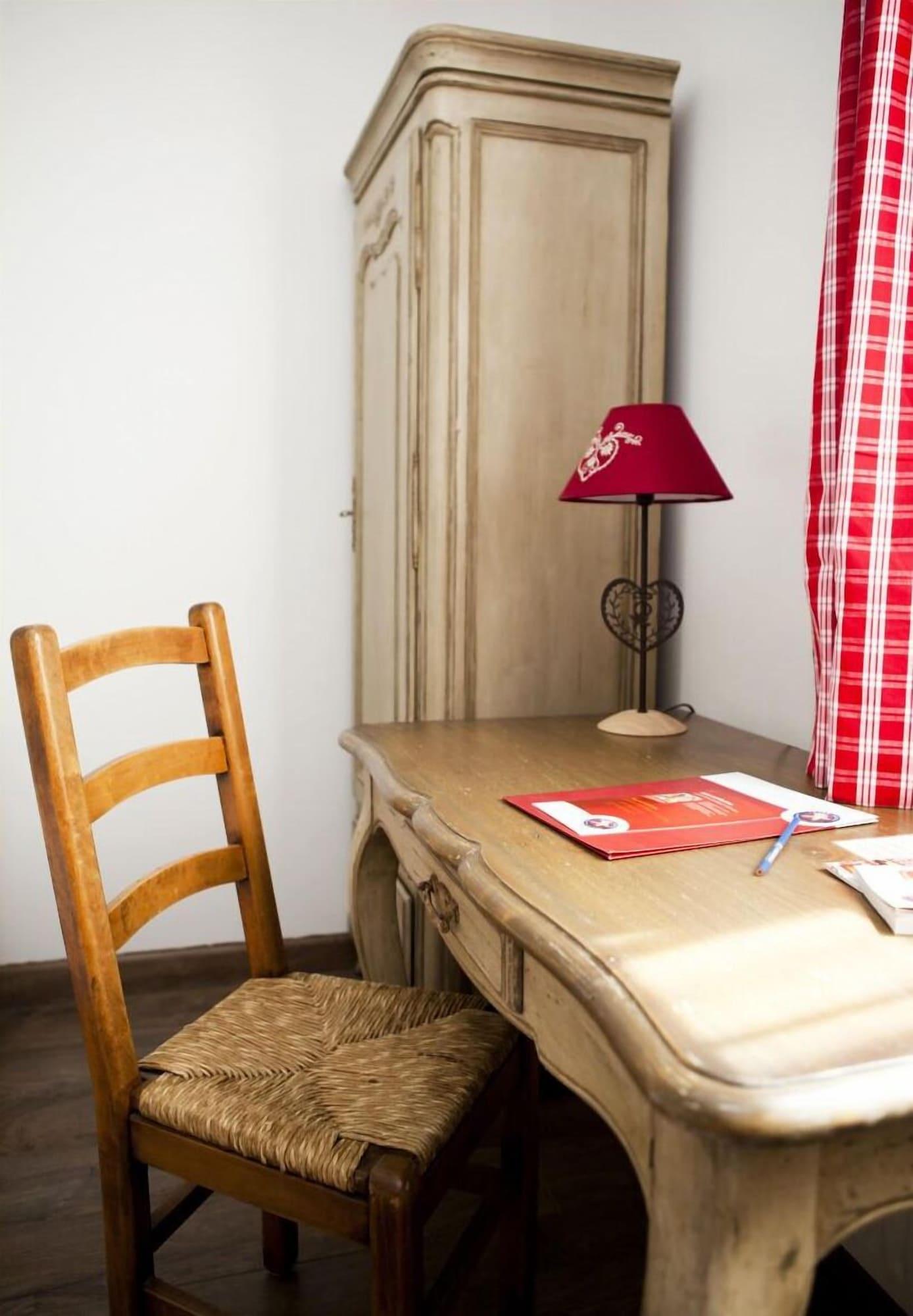 The Originals Boutique, Hotel La Ferme Du Pape, Eguisheim Εξωτερικό φωτογραφία