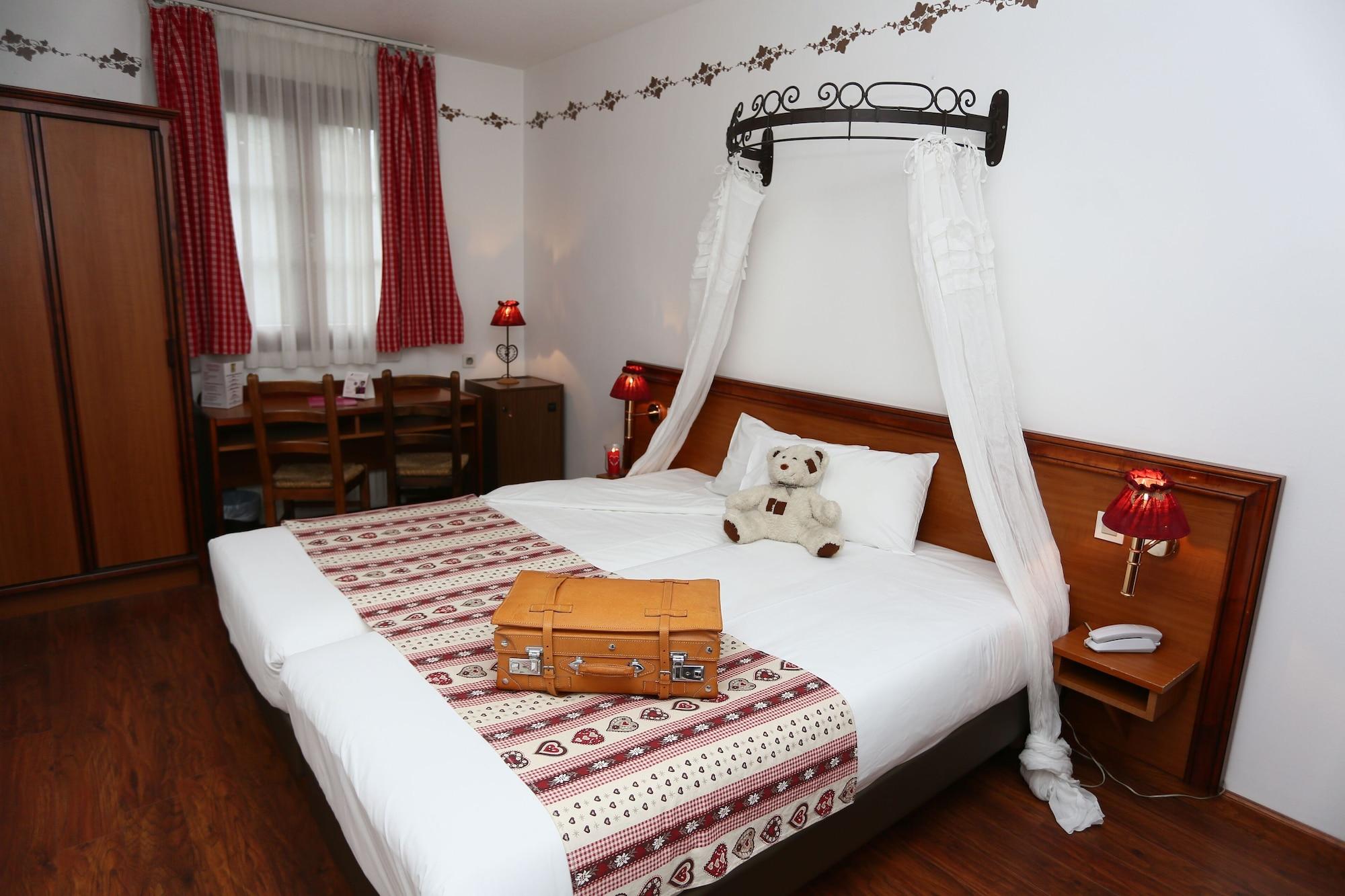 The Originals Boutique, Hotel La Ferme Du Pape, Eguisheim Εξωτερικό φωτογραφία