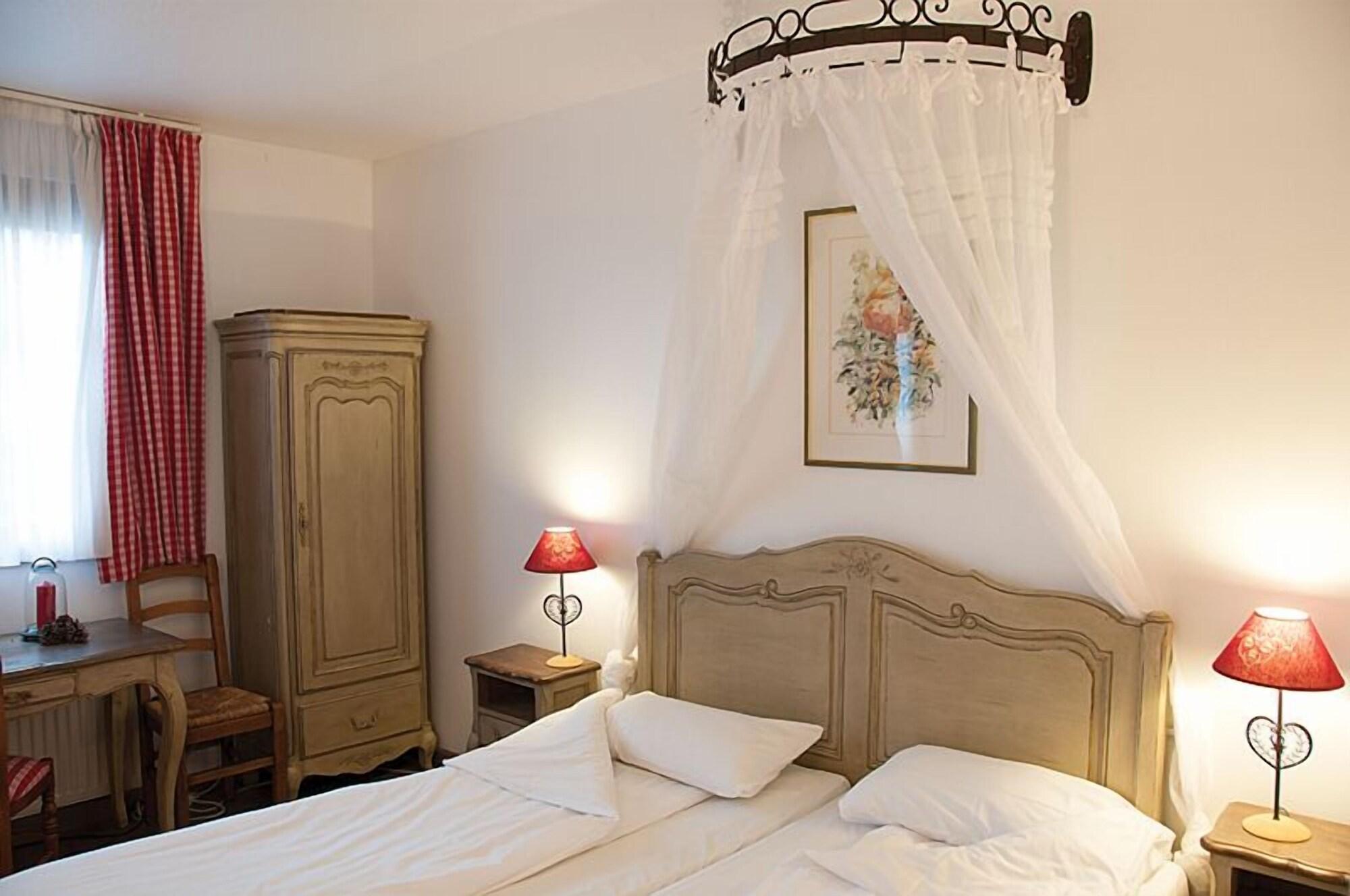 The Originals Boutique, Hotel La Ferme Du Pape, Eguisheim Εξωτερικό φωτογραφία