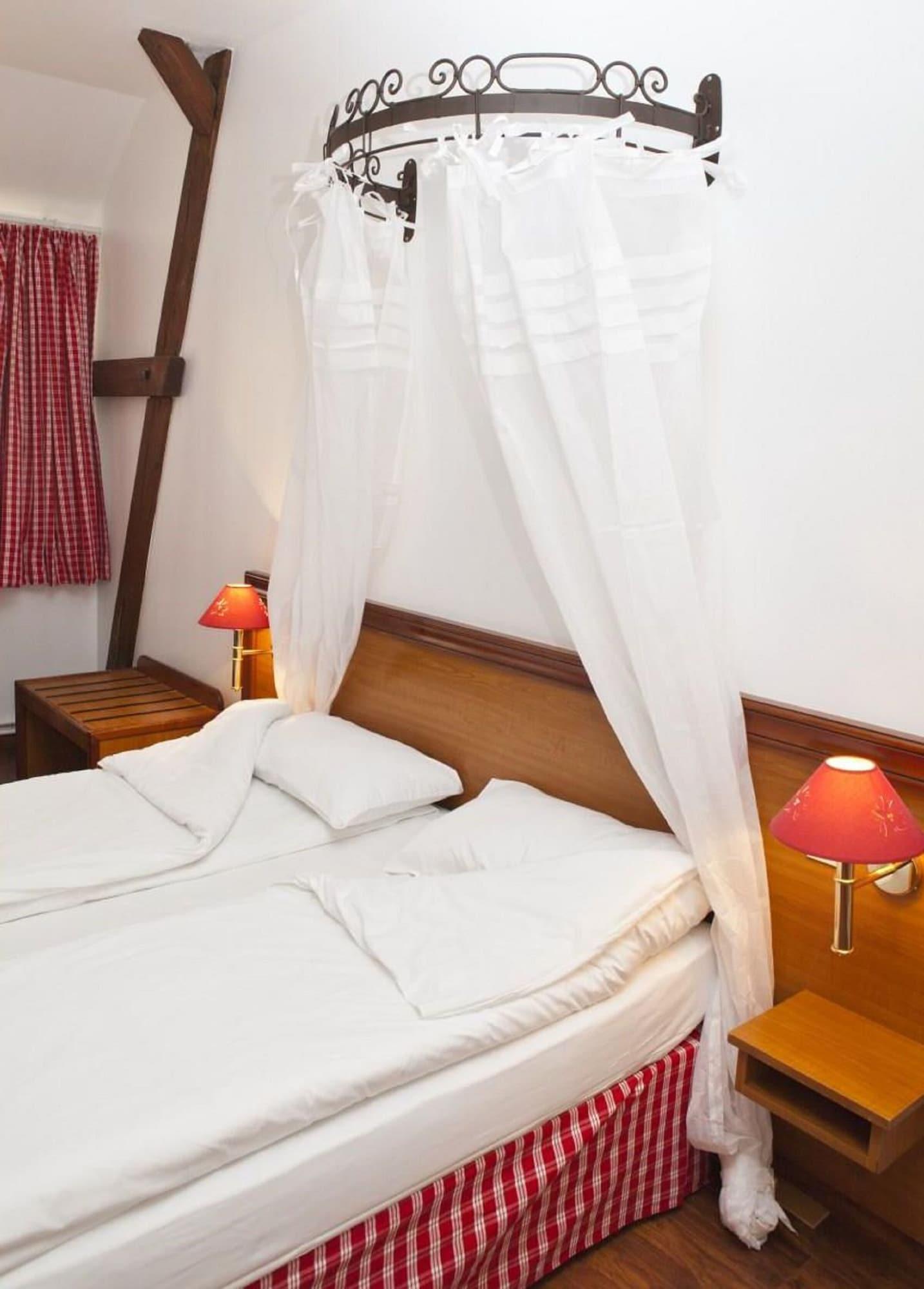 The Originals Boutique, Hotel La Ferme Du Pape, Eguisheim Εξωτερικό φωτογραφία